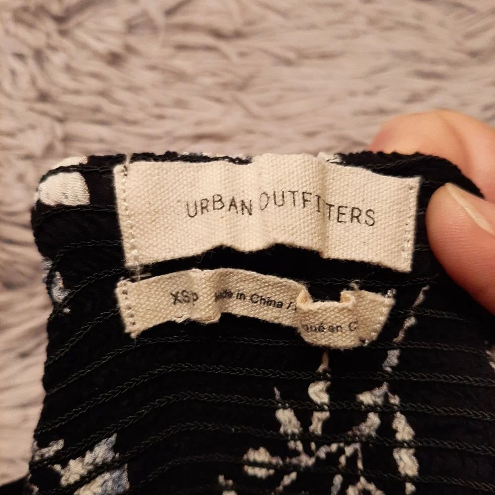 Urban Outfitters Romper Size XS - Picture 2 of 12